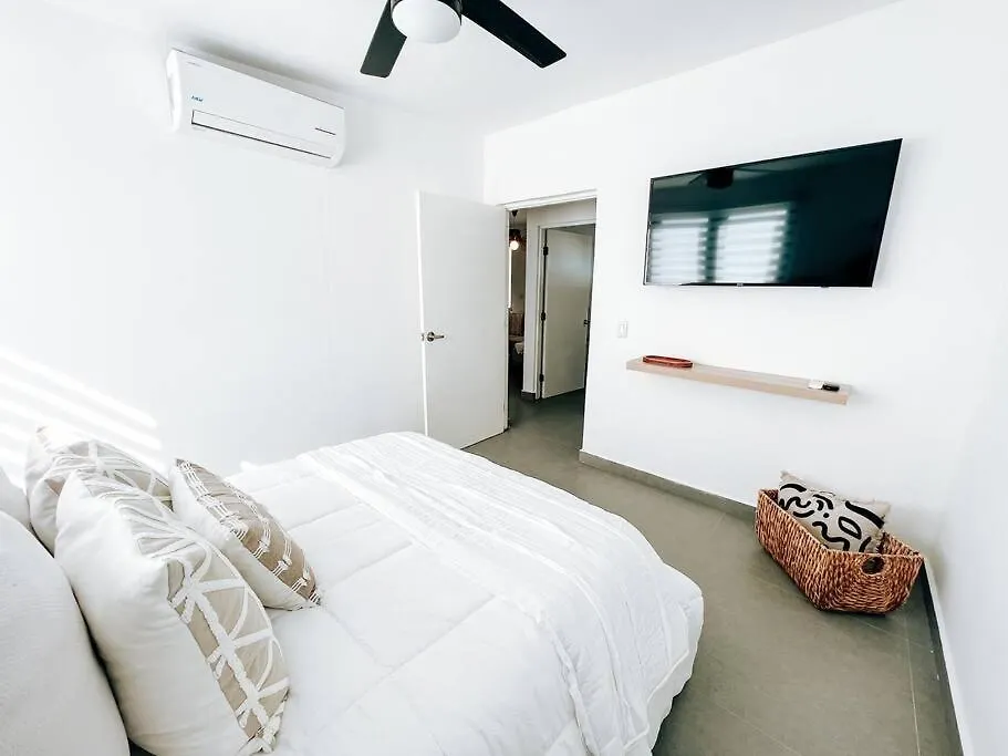 Апартаменты Casa Loba 2 Spacious And Comfy Ocean Park House Сан-Хуан